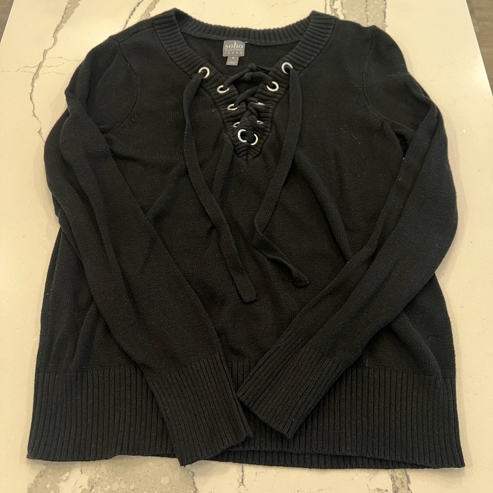 Sweater - Picture 1 of 2